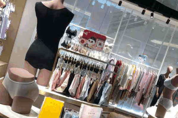 時尚女人心內衣