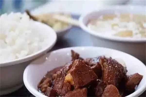 劉大肚子酸菜壇肉