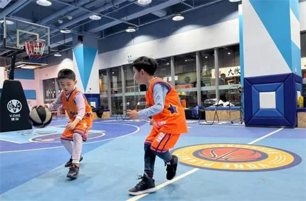 唯玩星球少兒籃球運動館