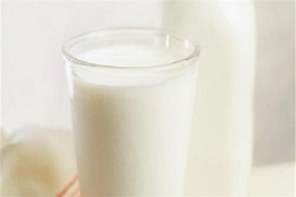 優品鮮奶吧飲品加盟