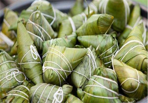藍(lán)白食品加盟