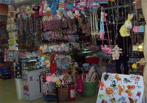 伊呀呀飾品店加盟