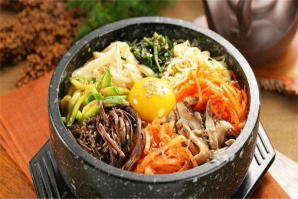 韓小拌石鍋拌飯加盟