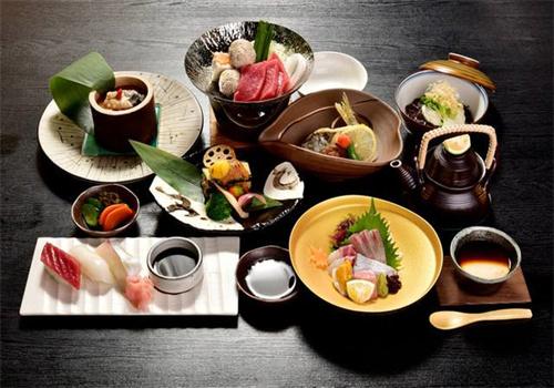 何止味覺料理加盟