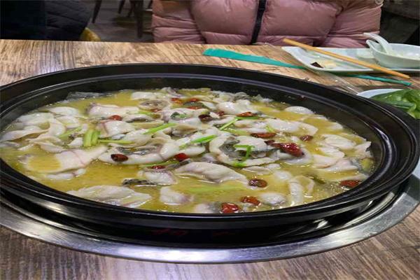 慕魚灣酸菜魚加盟