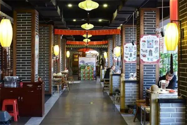 聚齊兒重慶老火鍋懷舊主題餐廳
