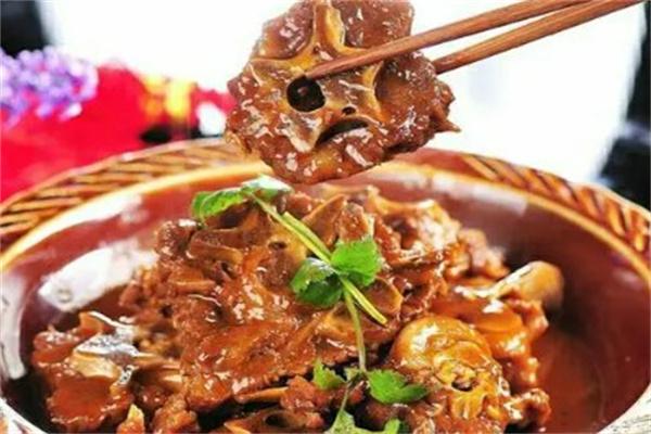 伊香苑精品羊蝎子涮肉加盟