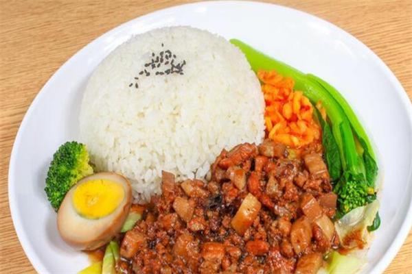 合合吉臺灣鹵肉飯加盟