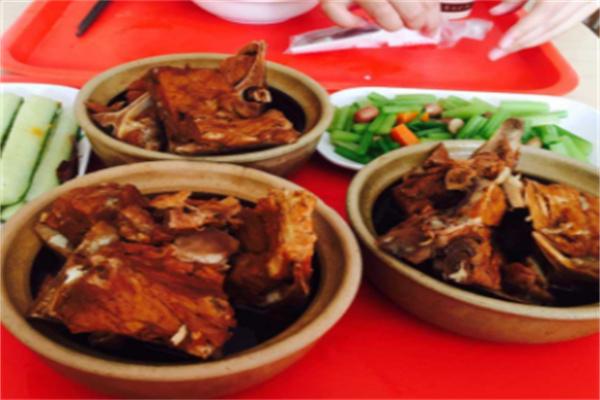 米骨人家排骨米飯