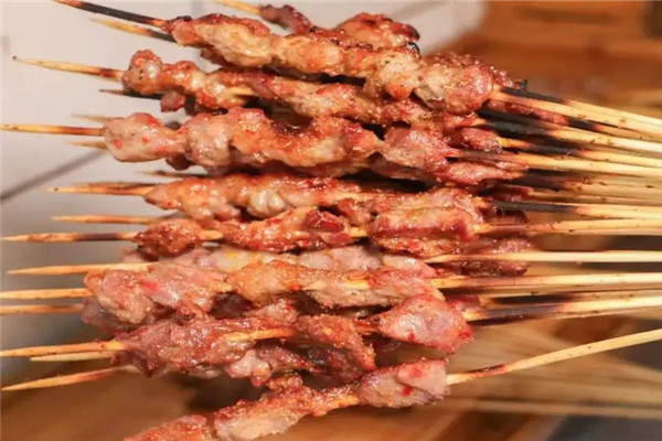 口味堂環(huán)保無(wú)煙燒烤加盟