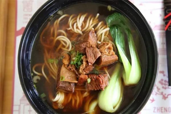 巭長安大塊牛肉面加盟