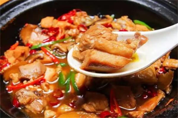 尕義久黃燜雞加盟