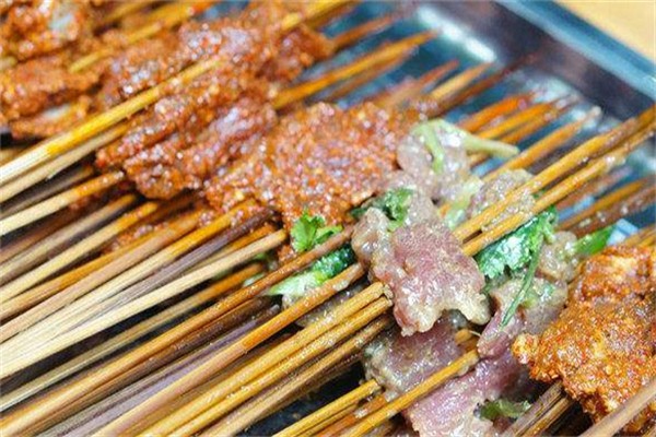 三個(gè)漁夫串串香加盟