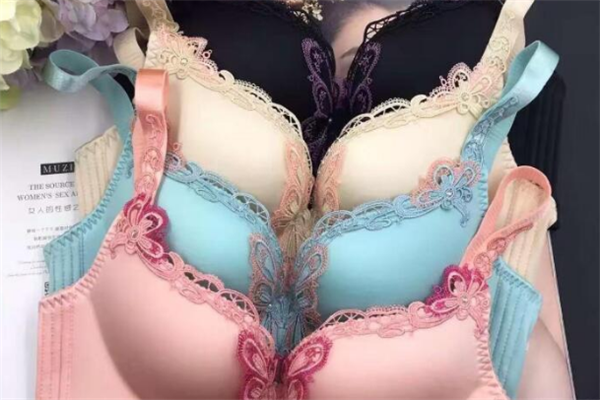 康曼妮內衣