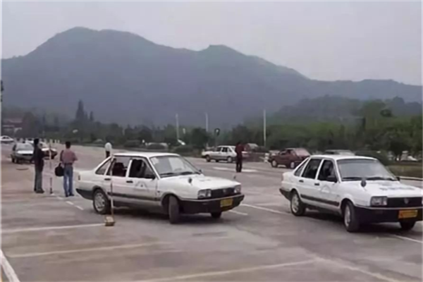 駕培學堂加盟
