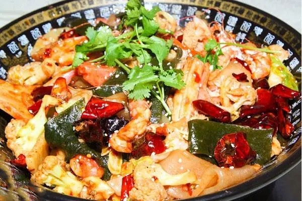 千百顧冒菜加盟
