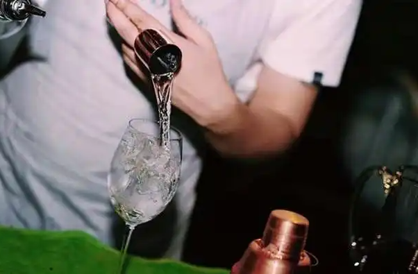 SIPSTREET細品思醉加盟