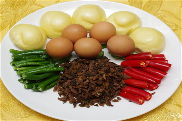 滿關東農家菜館加盟