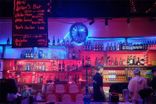Ellen’s西餐酒吧加盟