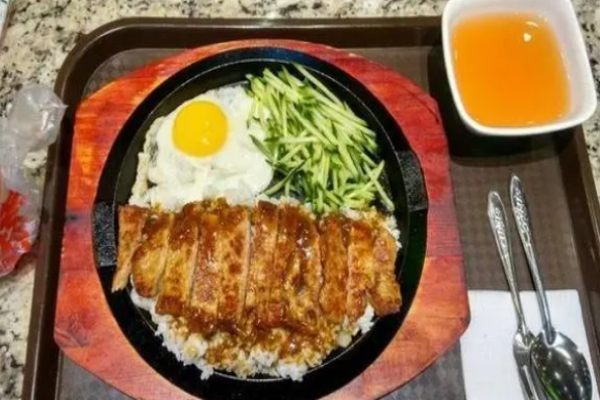福康堡牛扒飯