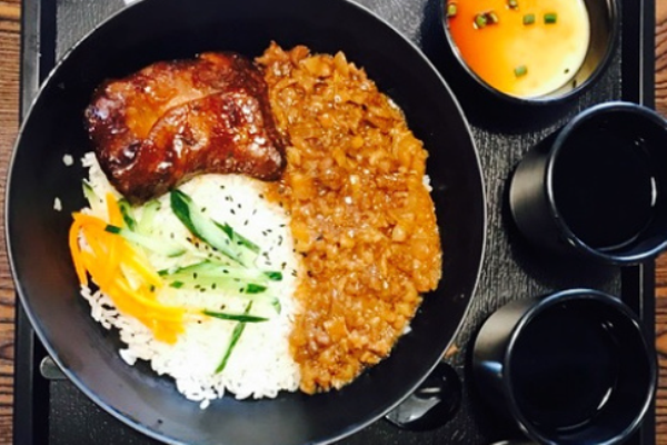 錢小飯鹵肉飯
