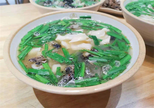 莉姐餛飩和烏雞米線