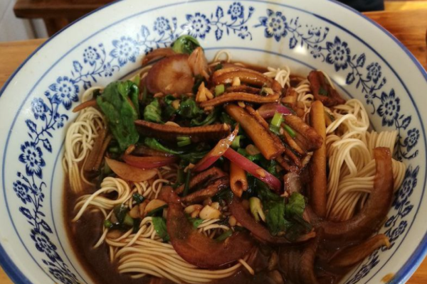 義盛長面館