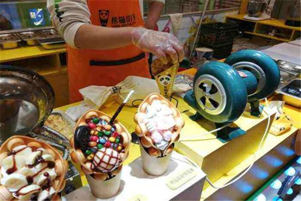 熊貓蛋仔冰淇淋加盟品牌怎么樣？加盟官網(wǎng)電話是多少？