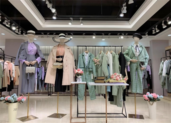 諾漫莉莎服裝加盟