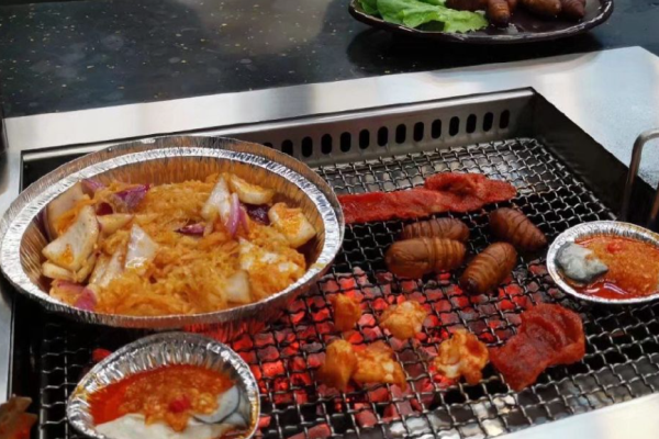 古今地爐烤肉加盟