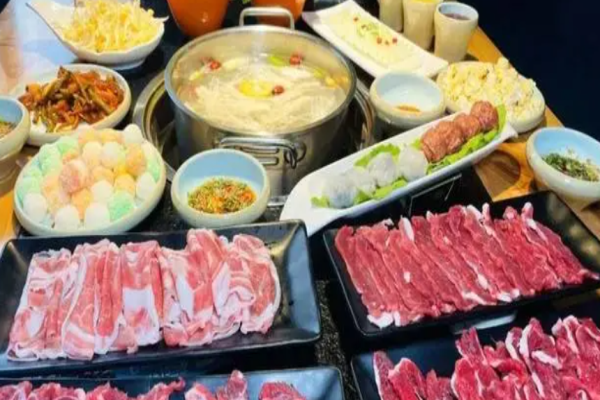 時(shí)時(shí)牛潮汕火鍋加盟