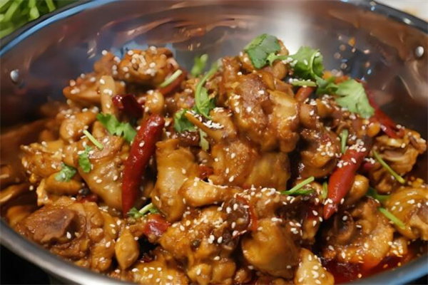 點(diǎn)點(diǎn)利火鍋雞加盟