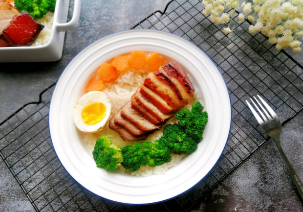 港味龍叉燒飯加盟