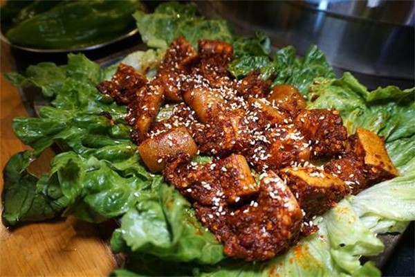 坨坨肉燒烤加盟