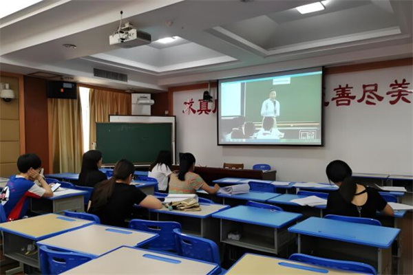 千課萬人加盟