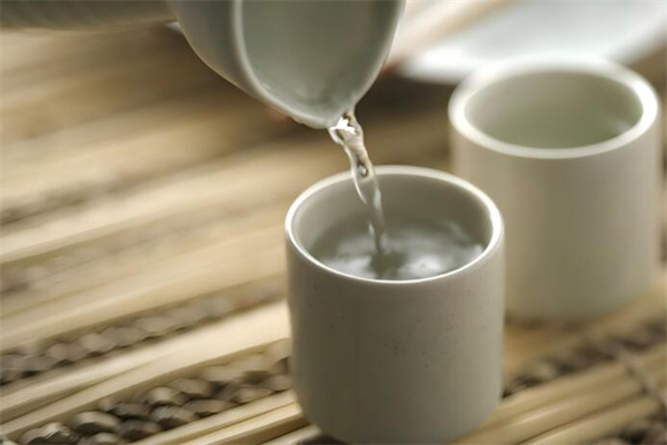 弘潤白酒加盟