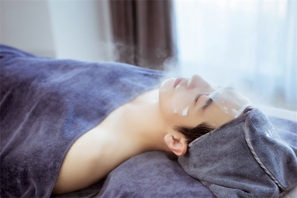 藍廷鋒尚男士美容加盟