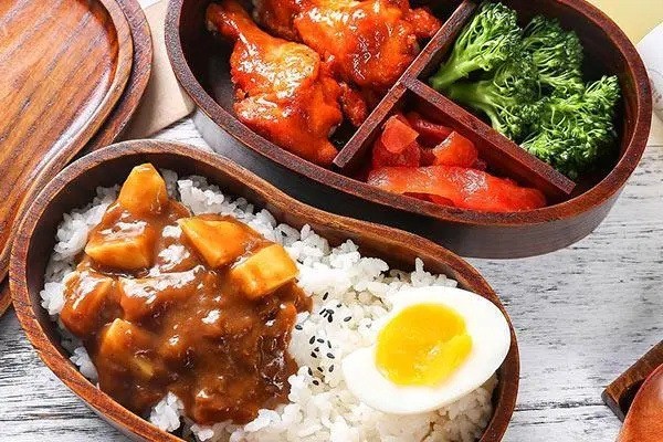 竹筒飯快餐加盟