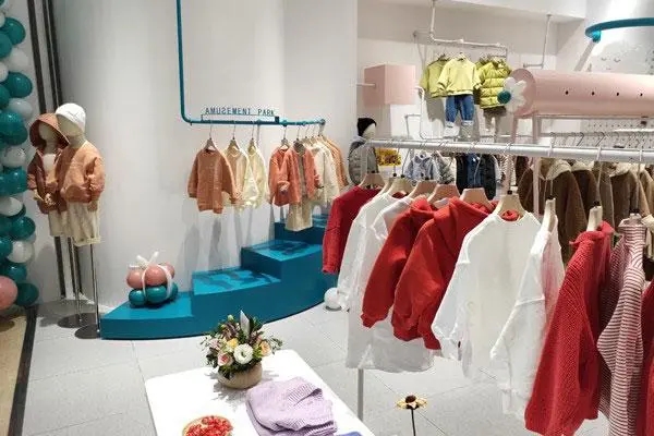 貝貝優童裝加盟