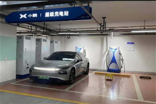小鵬超級充電站加盟