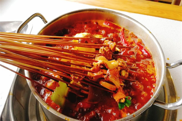 長城百信串串香加盟