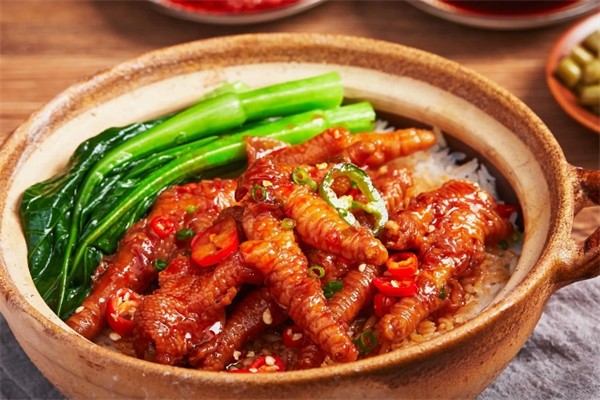鮑師傅煲仔飯加盟