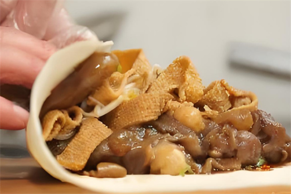 烙饃卷羊蹄加盟