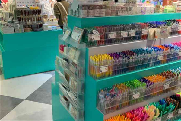 本小姐文具店加盟