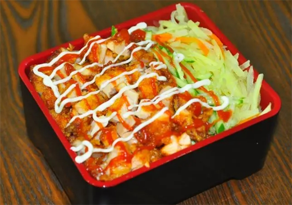 小麗炸雞烤肉拌飯加盟