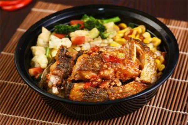 小麗炸雞烤肉拌飯加盟