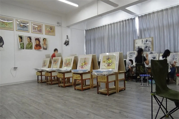 小牛頓美術加盟