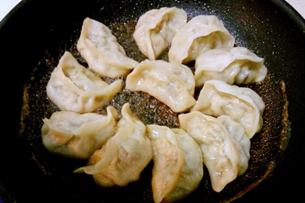 金麥穗餃子鍋貼加盟