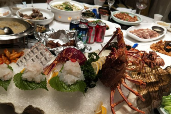品海樓海鮮餐廳加盟