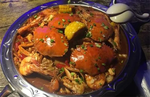 饞嘴哥肉蟹煲加盟